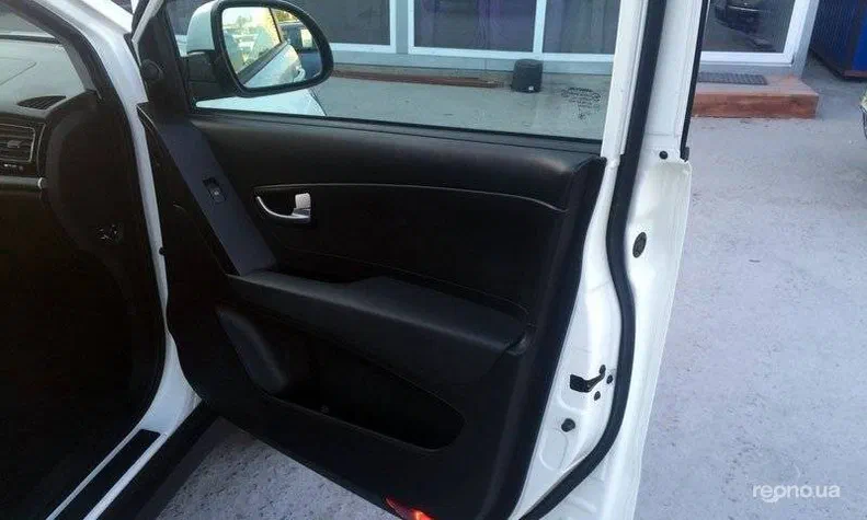 SsangYong Korando 2013 - 20