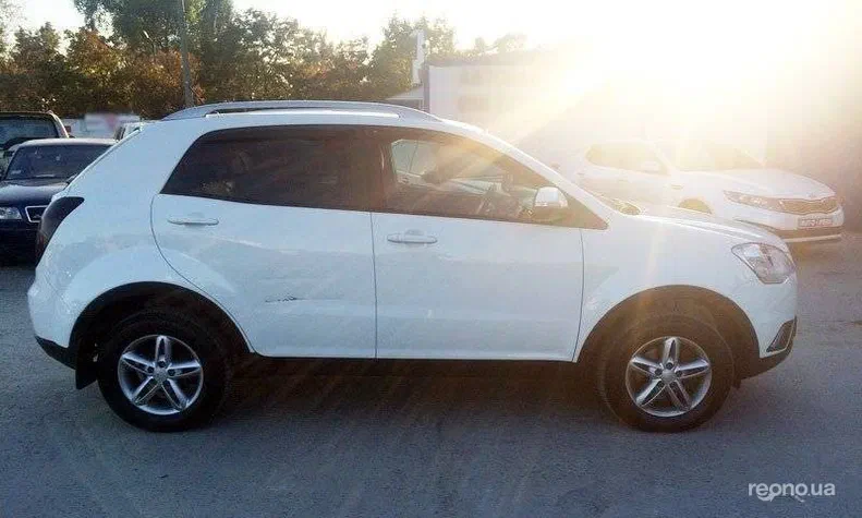 SsangYong Korando 2013 - 11