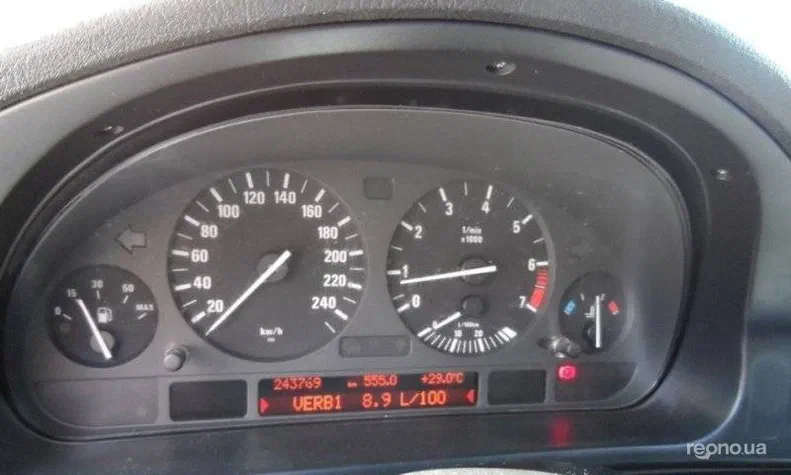 BMW 5 серія 2000 - 18