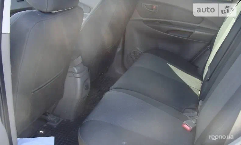 Hyundai Tucson 2008 - 10