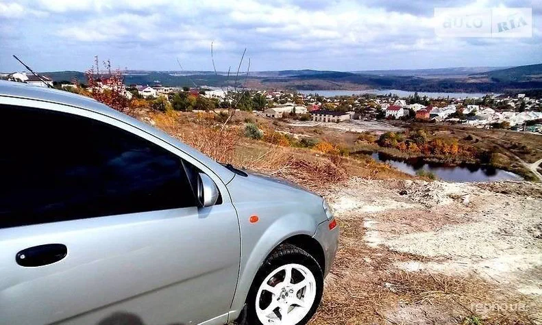Chevrolet Aveo 2005 - 10