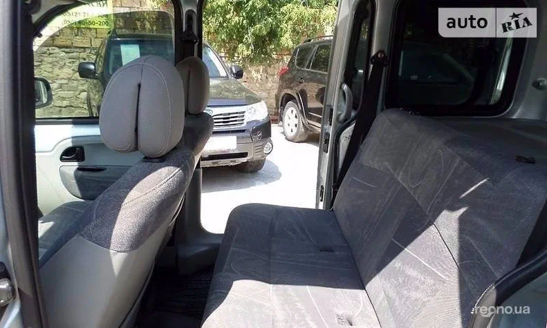 Renault Kangoo 2004 - 1