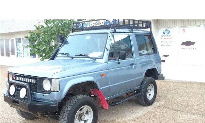 Mitsubishi Pajero 1983 - 7