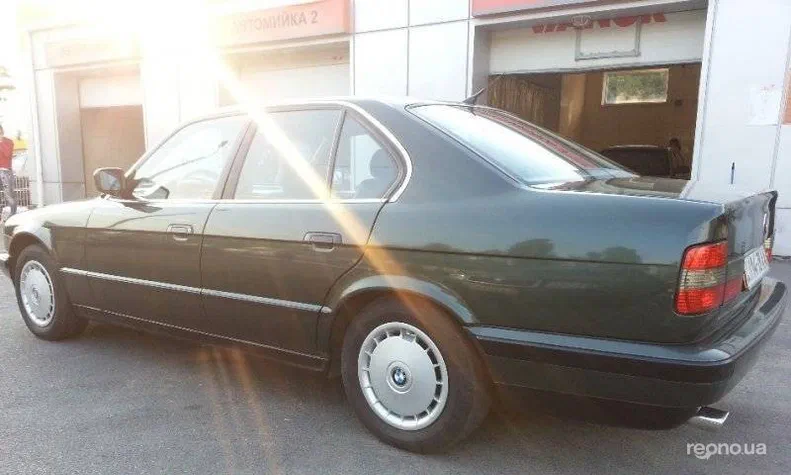 BMW 5 серія 1992 - 2