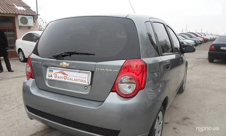 Chevrolet Aveo 2011 - 6
