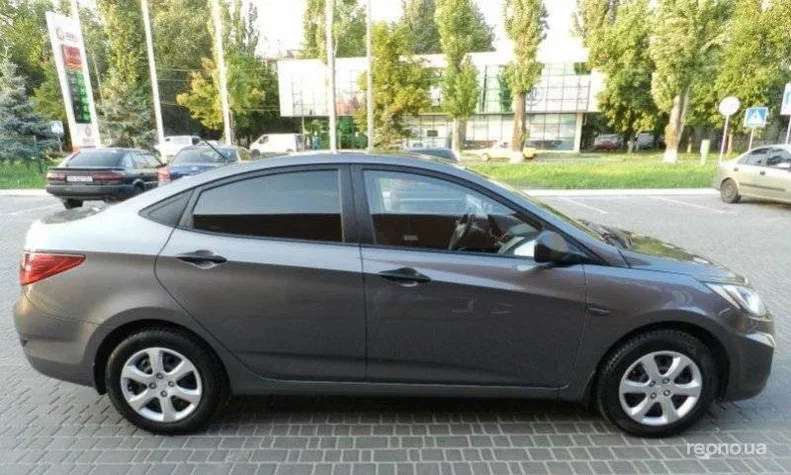 Hyundai Accent 2013 - 7