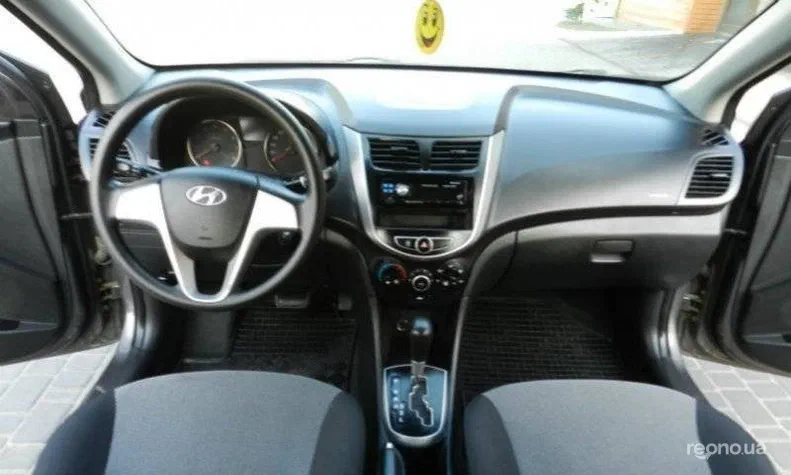 Hyundai Accent 2013 - 12