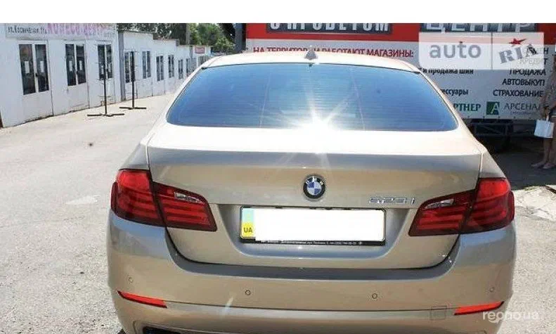 BMW 5 серія 2010 - 3