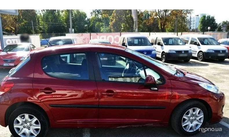 Peugeot 207 2010 - 8