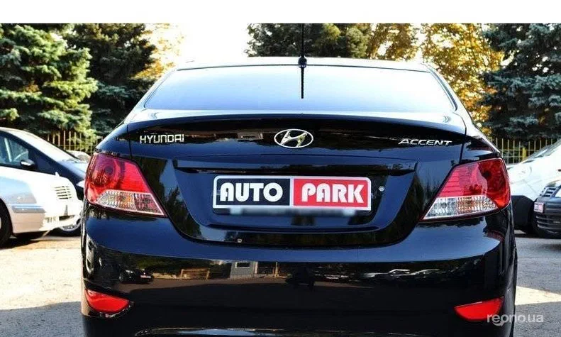 Hyundai Accent 2012 - 11