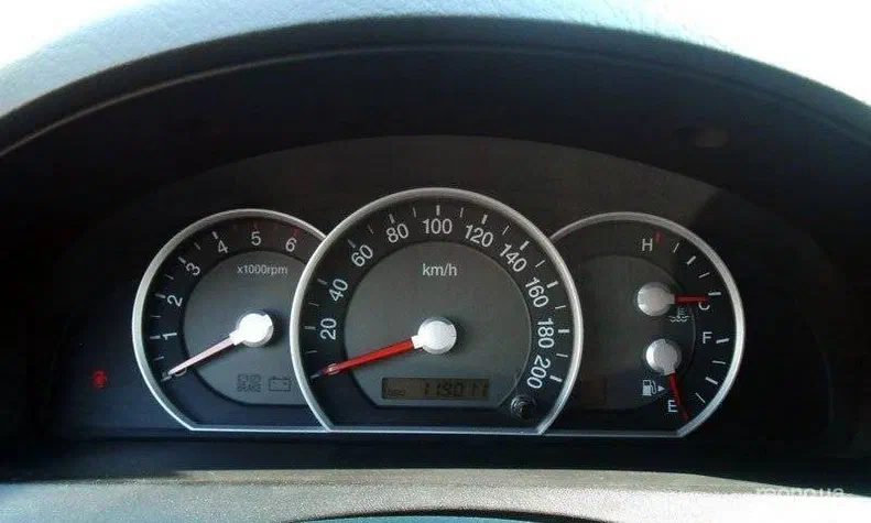 Kia Sorento 2007 - 4