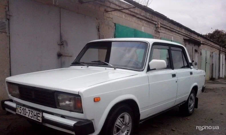 Lada (ВАЗ) 2105 1990 - 0