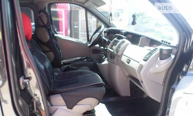 Opel Vivaro 2004 - 18