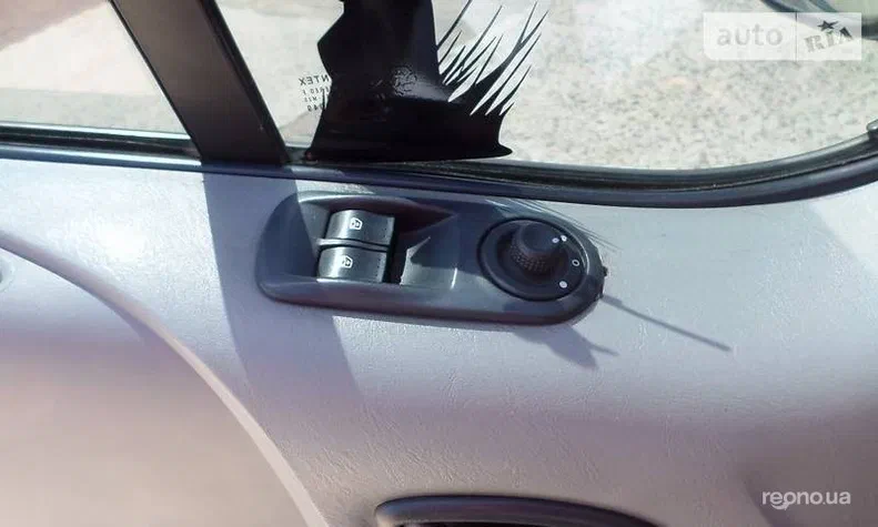 Opel Vivaro 2004 - 9