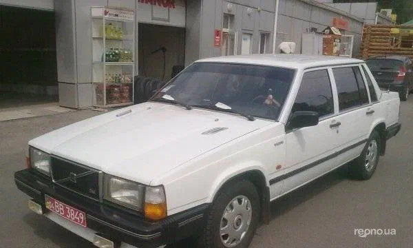 BMW 7 серія 1984 - 0