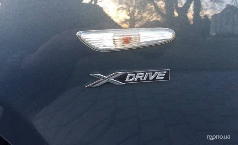 BMW 5 серія 2010 - 13