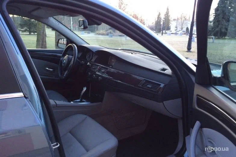 BMW 5 серии 2010