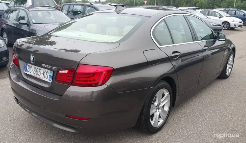 BMW 5 серии 2010