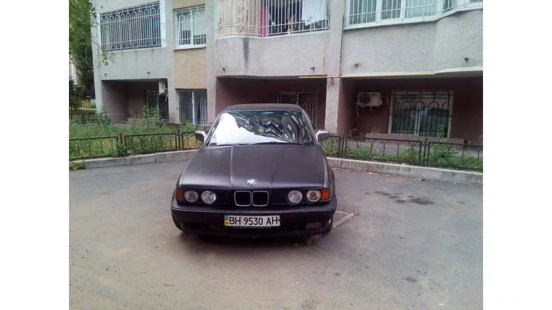 BMW 5 серія 1988 - 7