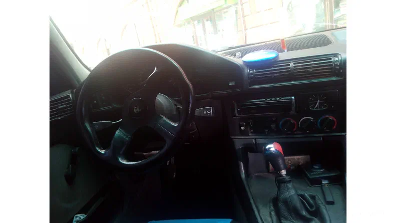 BMW 5 серія 1988 - 11