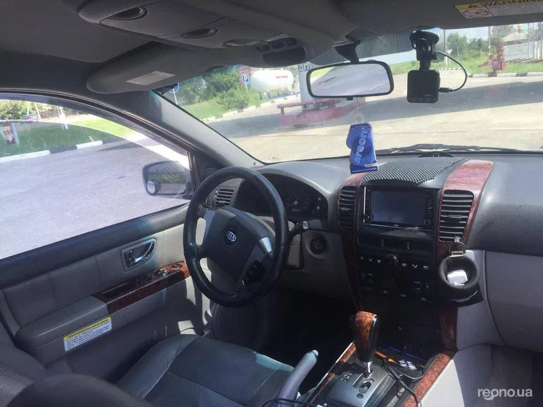 Kia Sorento 2004 - 9