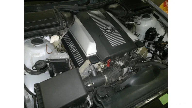 BMW 5 серія 1997 - 11