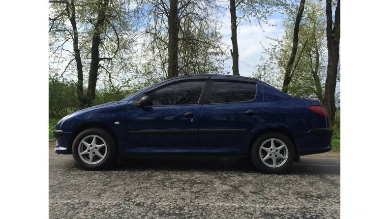 Peugeot 206 2010 - 24