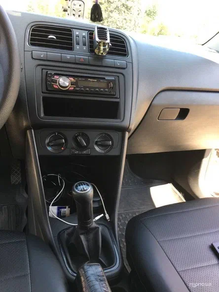 Volkswagen Polo 2011 - 7