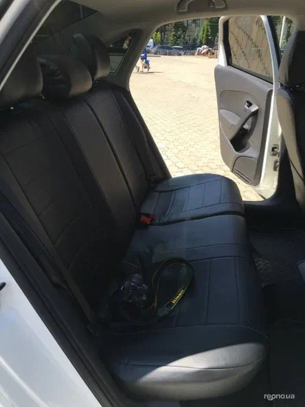 Volkswagen Polo 2011 - 10