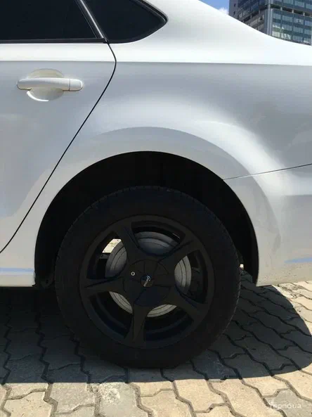 Volkswagen Polo 2011 - 13