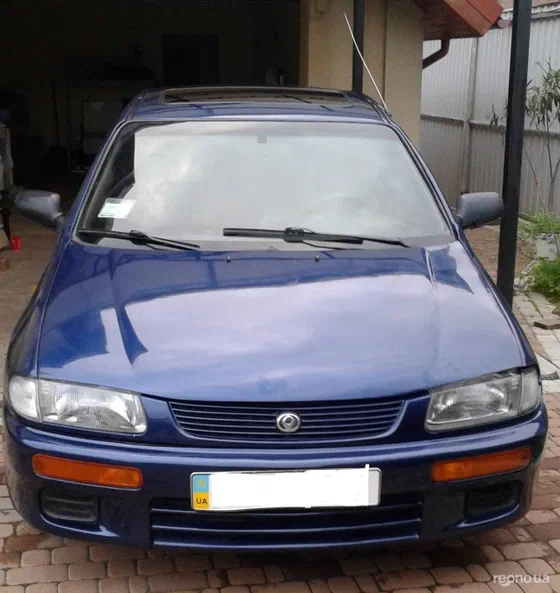 Mazda 323 1995