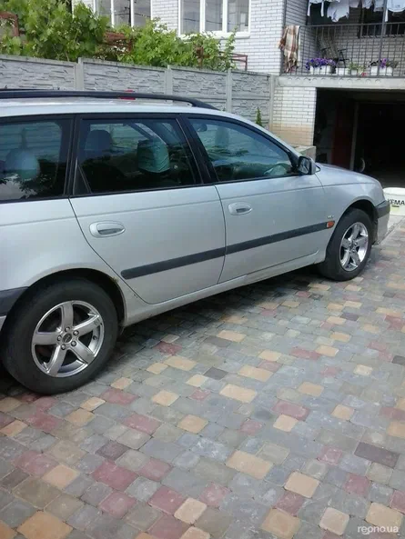 Toyota Avensis 2001 - 21