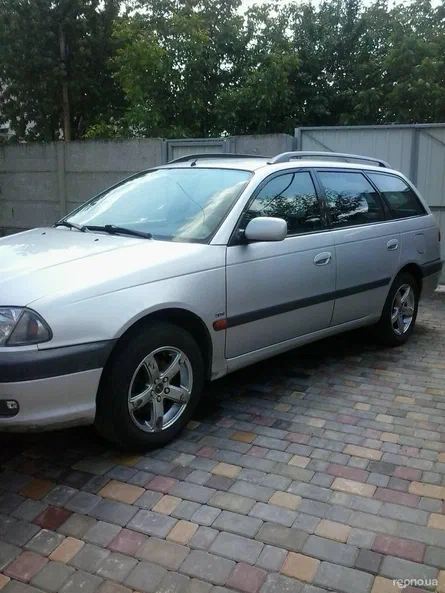 Toyota Avensis 2001