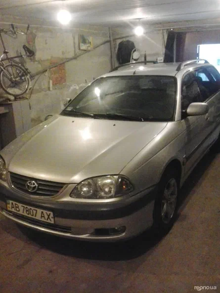Toyota Avensis 2001