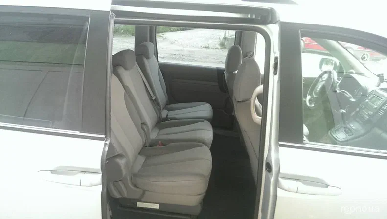 Kia Carnival 2008 - 8