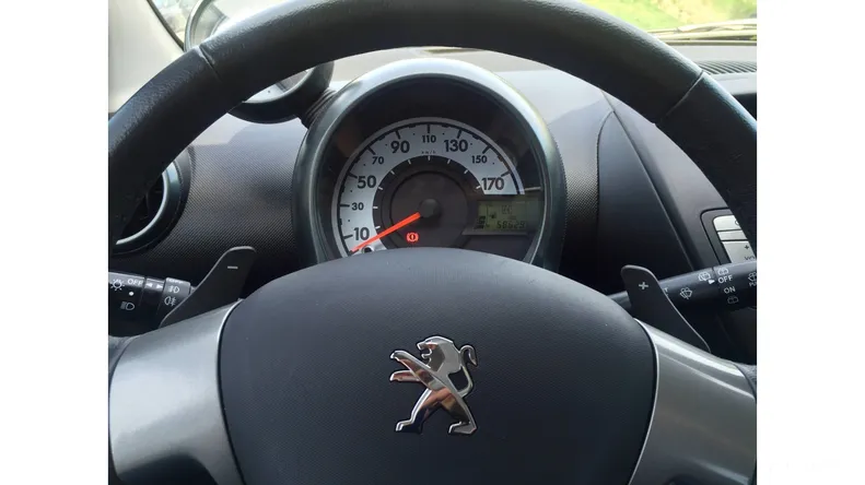 Peugeot 107 2012 - 19