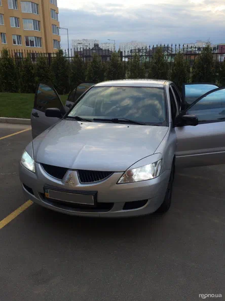 Mitsubishi Lancer 2004