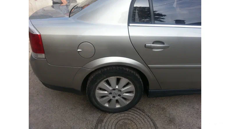 Opel Vectra 2004 - 8