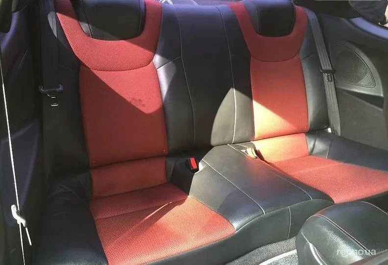 Hyundai Genesis 2011