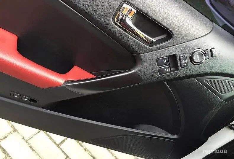 Hyundai Genesis 2011 - 5