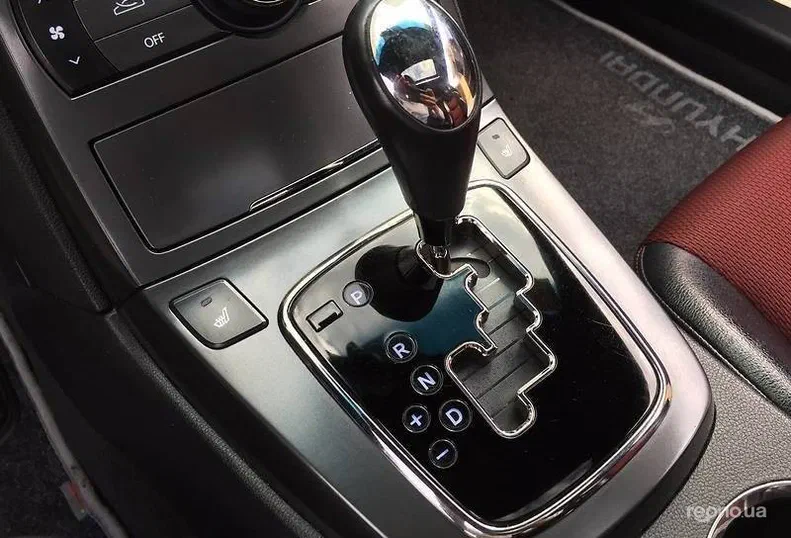 Hyundai Genesis 2011 - 13