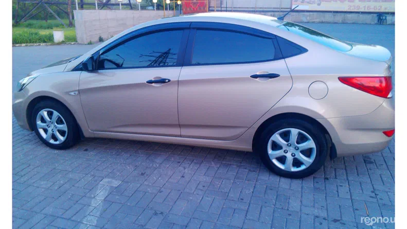 Hyundai Accent 2013 - 7