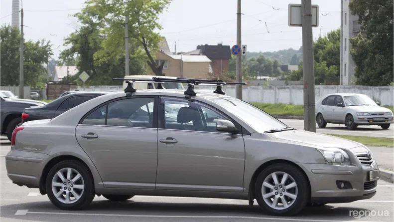 Toyota Avensis 2006 - 11