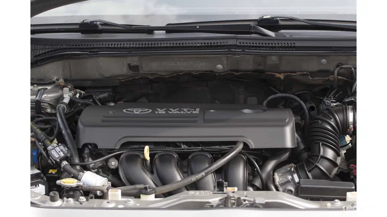 Toyota Avensis 2006 - 12