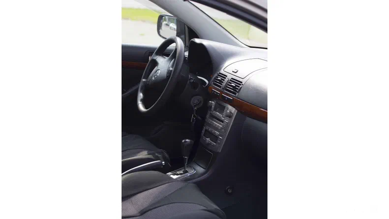 Toyota Avensis 2006 - 6