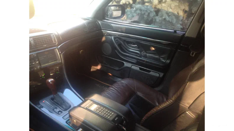 BMW 7 серии 1996