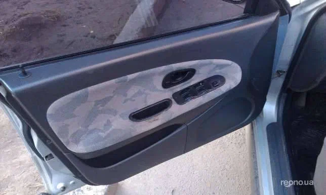 Mitsubishi Carisma 1997