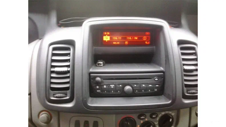 Opel Vivaro 2014 - 18