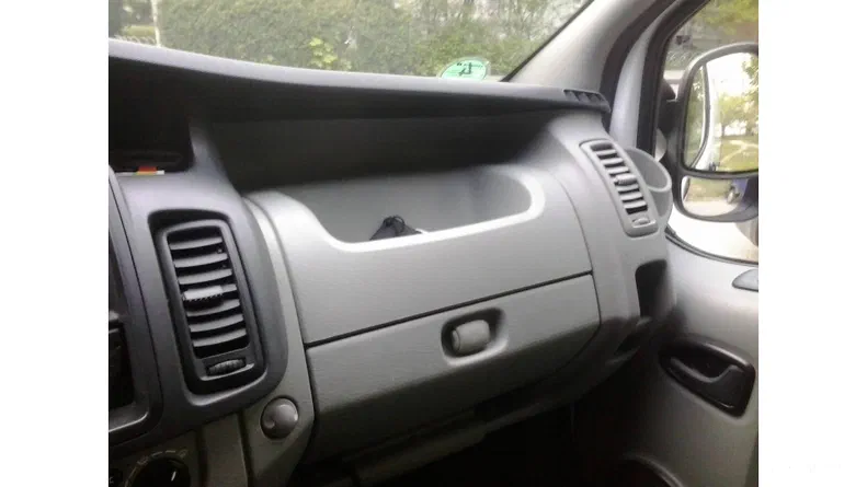 Opel Vivaro 2014 - 21