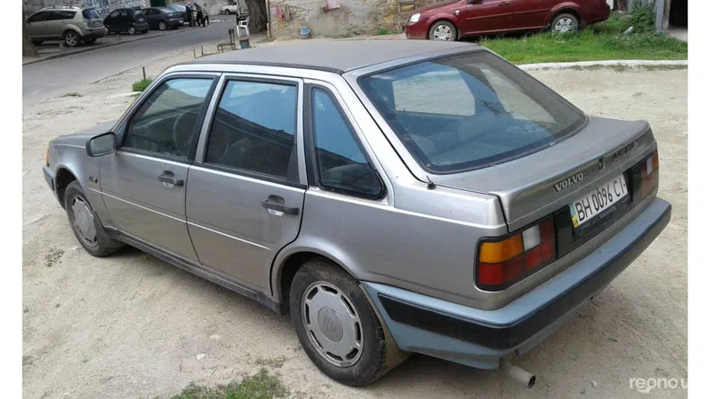 Volvo 460 1989